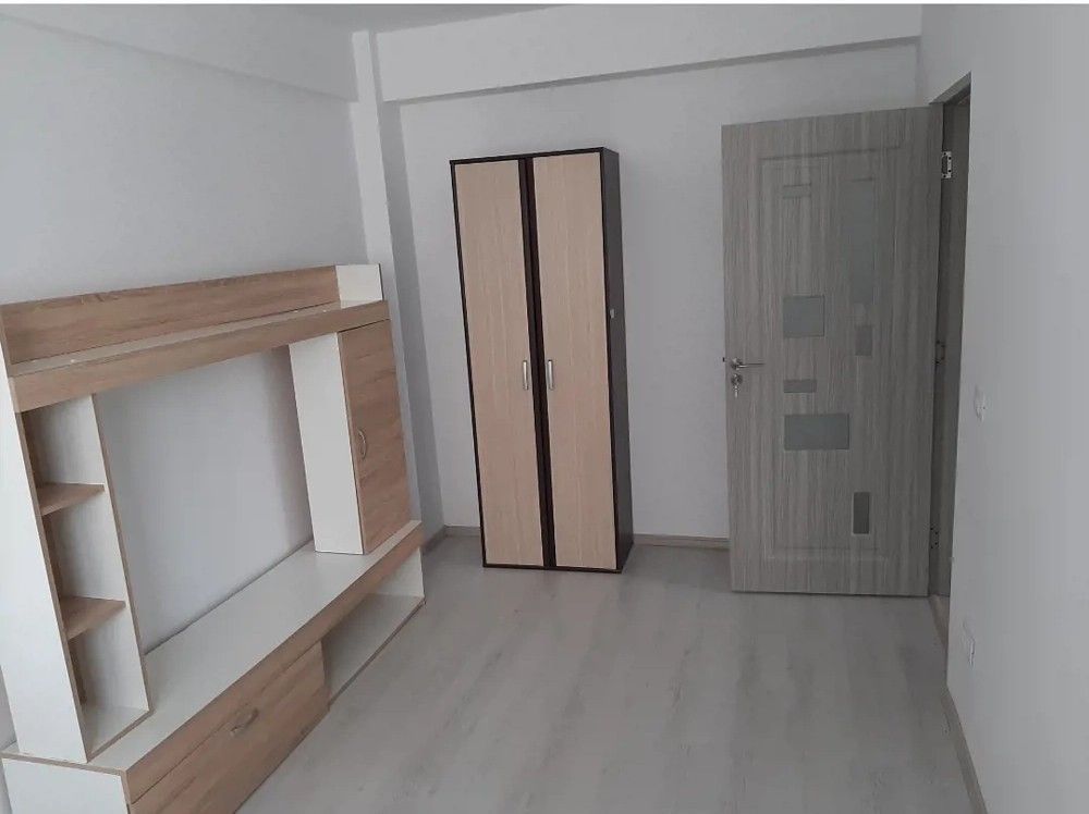 Apartament 2 camere decomandat 54 mp Galata Panoramic Res. 350 euro - Poză 4