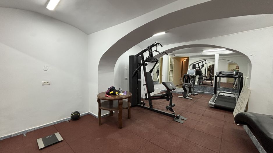 Apartament privat la casa la 5 minute de Piața Victoriei - Poză 19