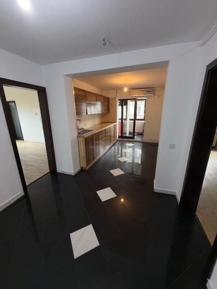 Apartament 4 camere de vanzare Crângași - Poză 8