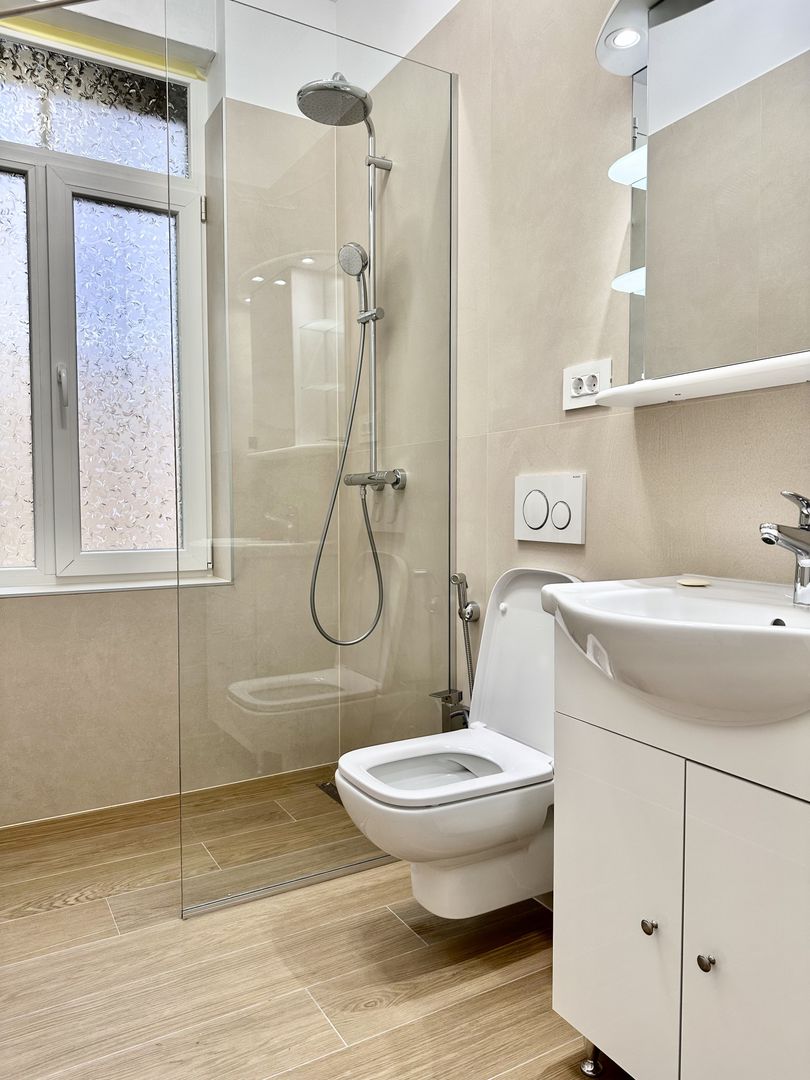 Casa de inchiriat, 3 camere, 3 bai, renovata, prima inchiriere. - Poză 8
