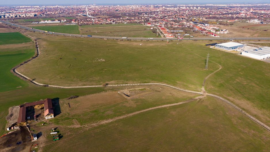 Teren de 107,000mp în zona industrială Zădareni - Poză 22