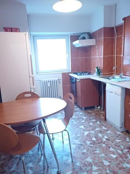 De Vanzare Apartament 3 Camere Romana - ASE sect 1 - Poză 5