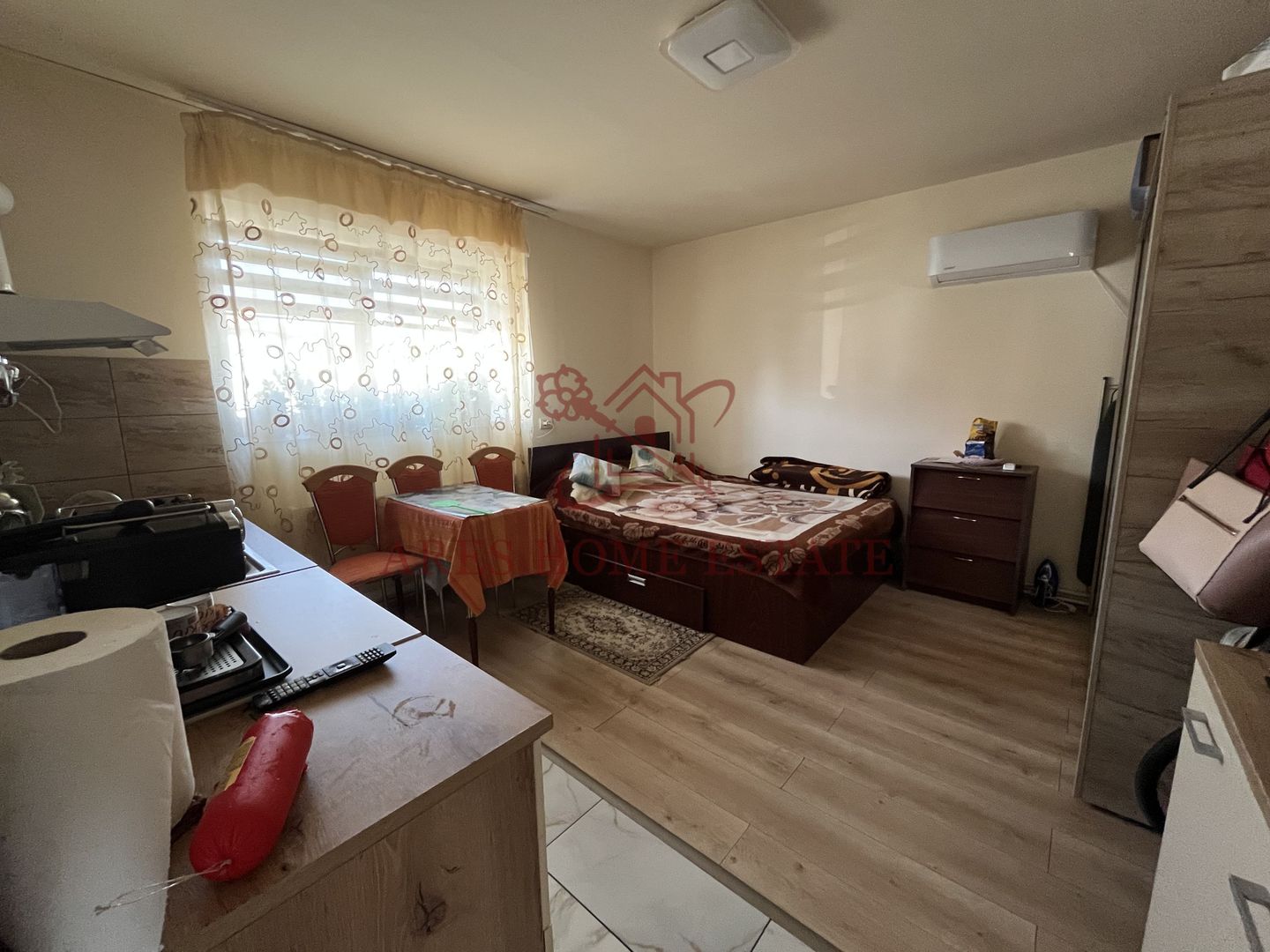 Casă individuală P+1+pod, pe piloni cu panouri solare - Poză 4