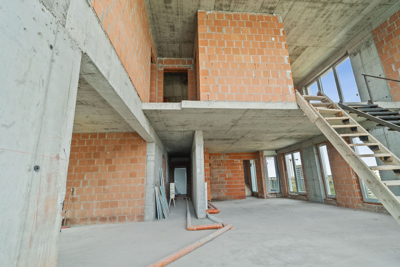 Penthouse 780 mp din Care 400 mp Terasa si 380 mp interiori Piscina - Poză 4
