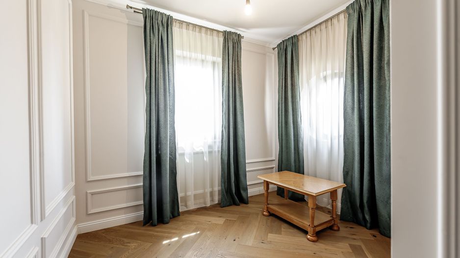 Vilă de lux, pentru o familie numeroasă, Spațiu, confort și intimitate - Poză 25