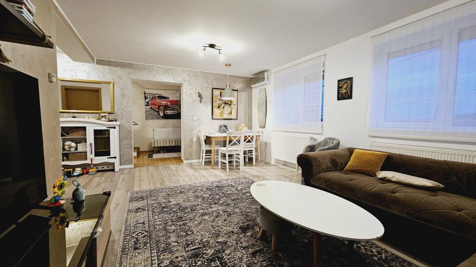 Apartament cu 3 camere de vanzare, Alba-Micesti - Poză 2