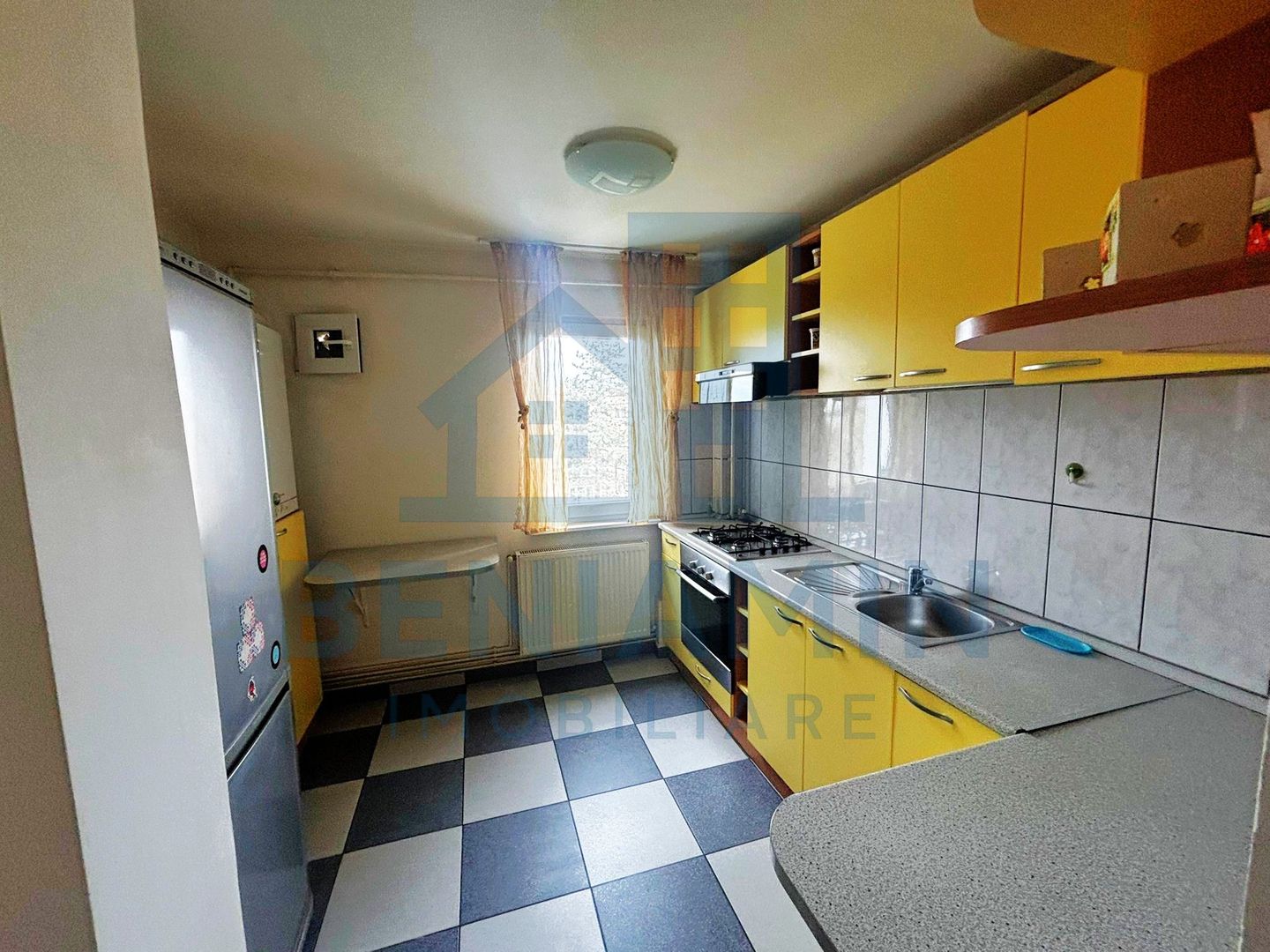 2 camere-49mp-mobilat-utilat-anvelopat-balcon-etaj 4-Astra-Saturn - Poză 5