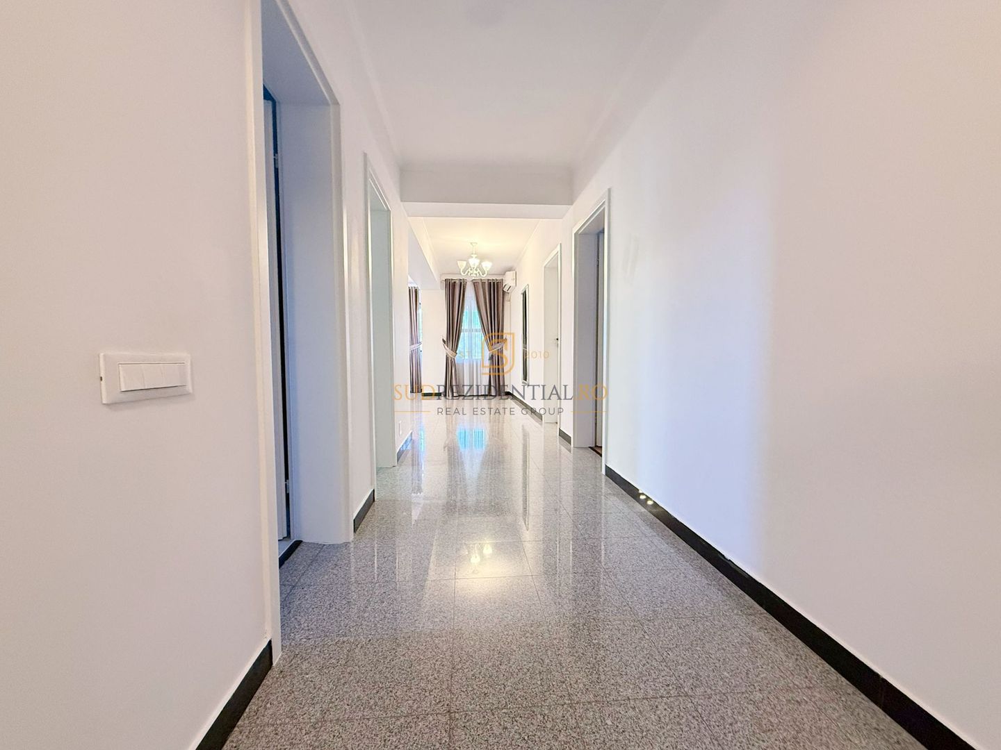 Vila mobilata si utilata, 6 camere, 3 bai, Teren 462 mp - Poză 27