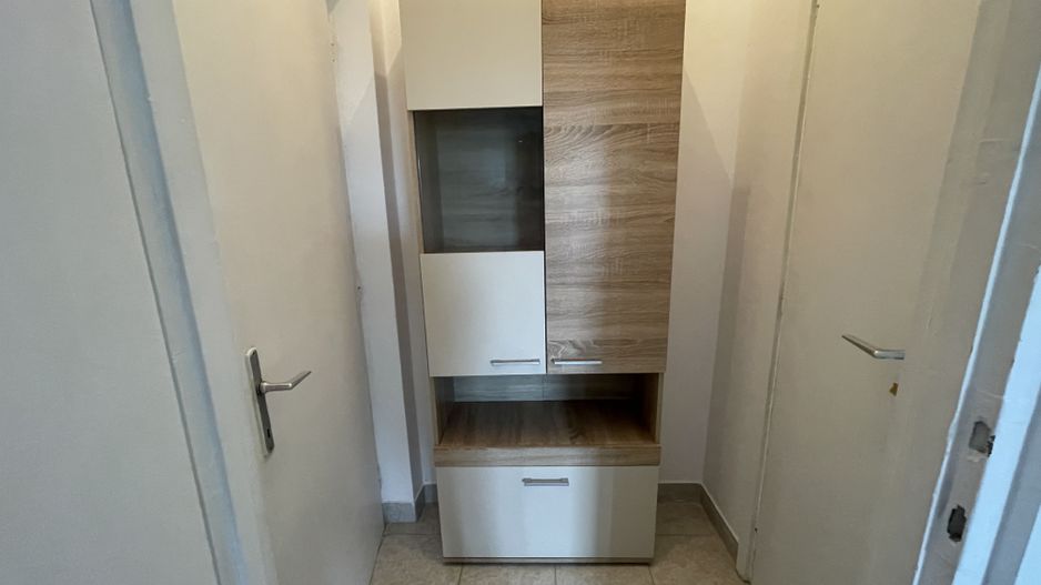 SPATIOS IN ZONA MEDICINEI -4 camere,garaj propriu si boxa - Poză 10