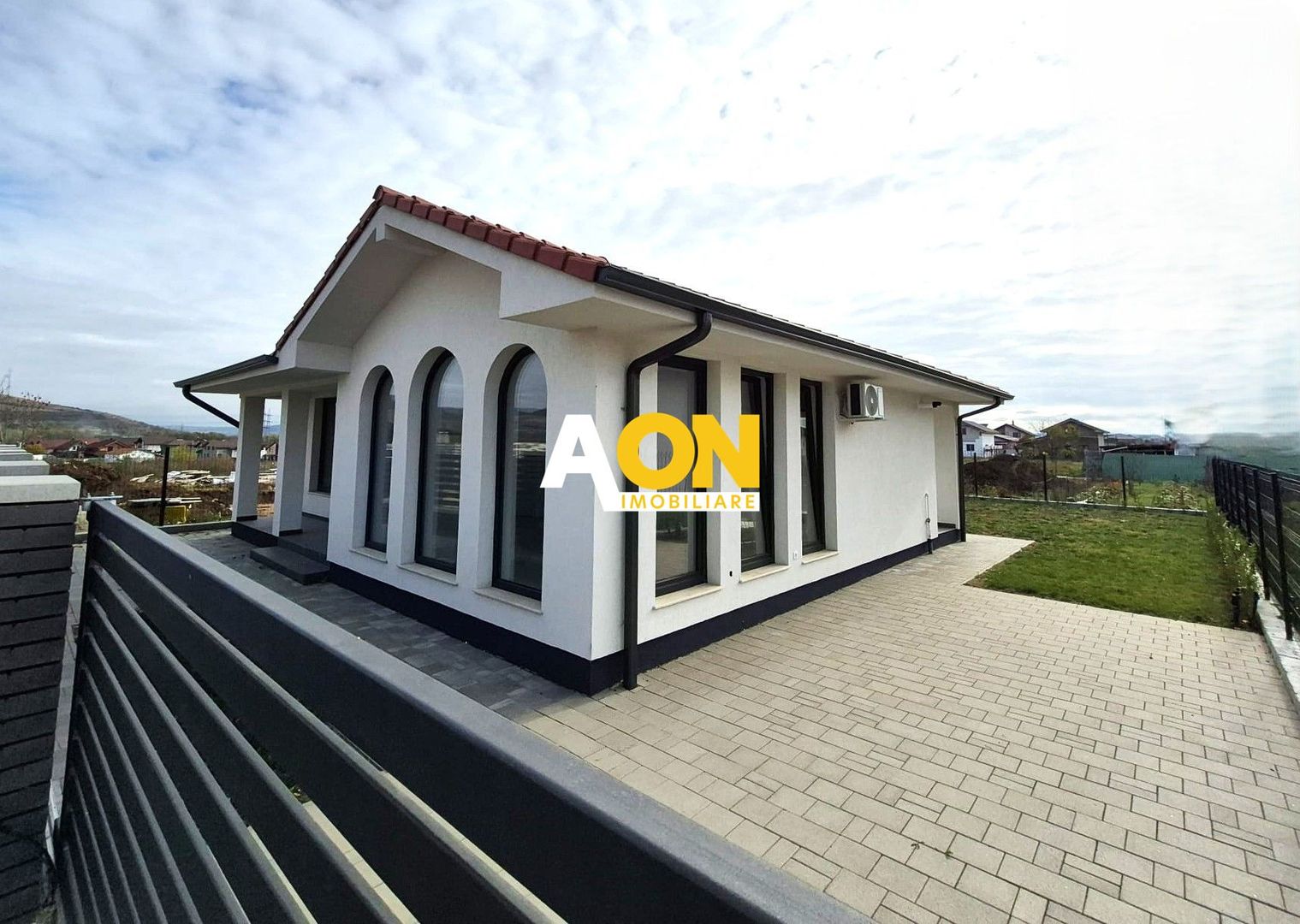 Casa 3 Camere, Teren 353 mp, Toate Utilitatile, Zona Micesti - Poză 2