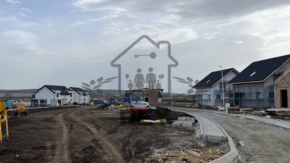 Teren cu PUZ, utilități și autorizație de construire/casă unifamilială - Poză 12