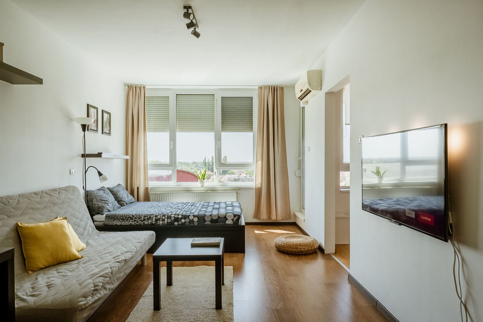 Apartament cu o cameră zona Romanilor - Poză 1