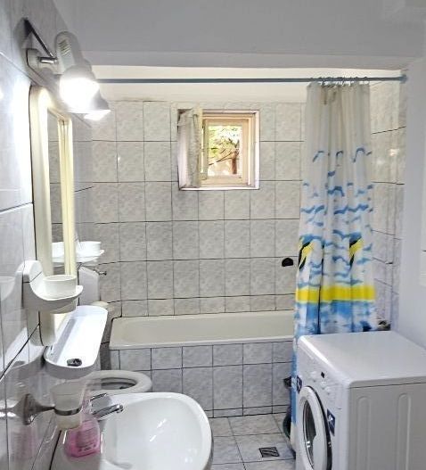 Vila P+1 Piața Muncii , strada Orzari, apartament cu 3 camere la Parer - Poză 16