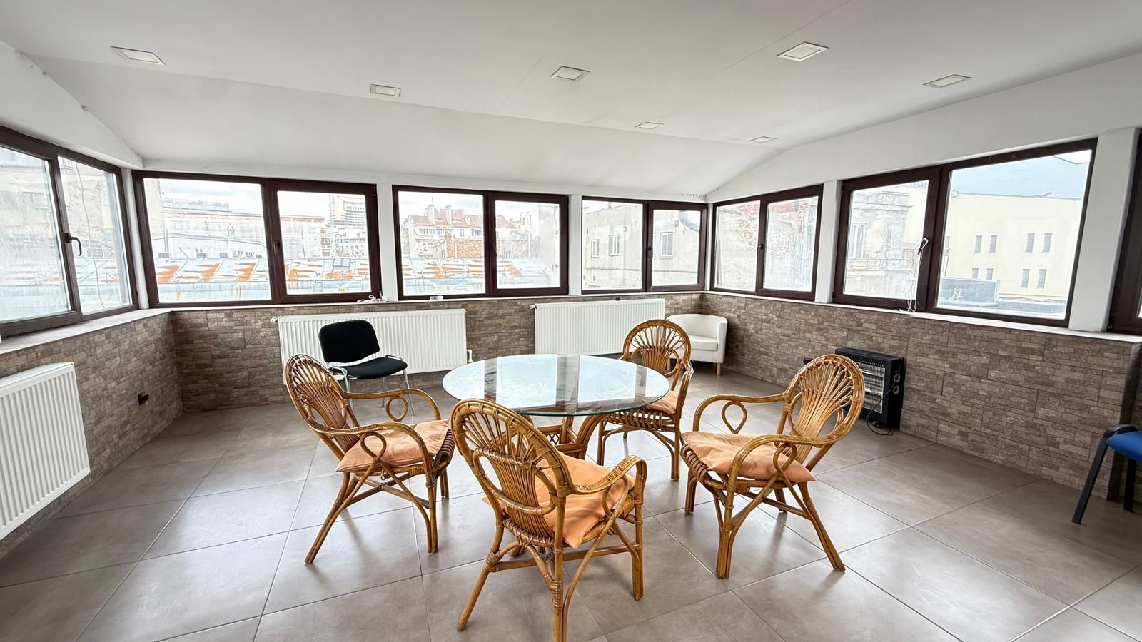 OPORTUNITATE ‖ CLADIRE LIPSCANI ‖ CONSOLIDATĂ ‖ - Poză 1