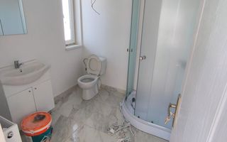 Casă modernă de vânzare – Albesti, la doar 6 minute de Craiova - Poză 3