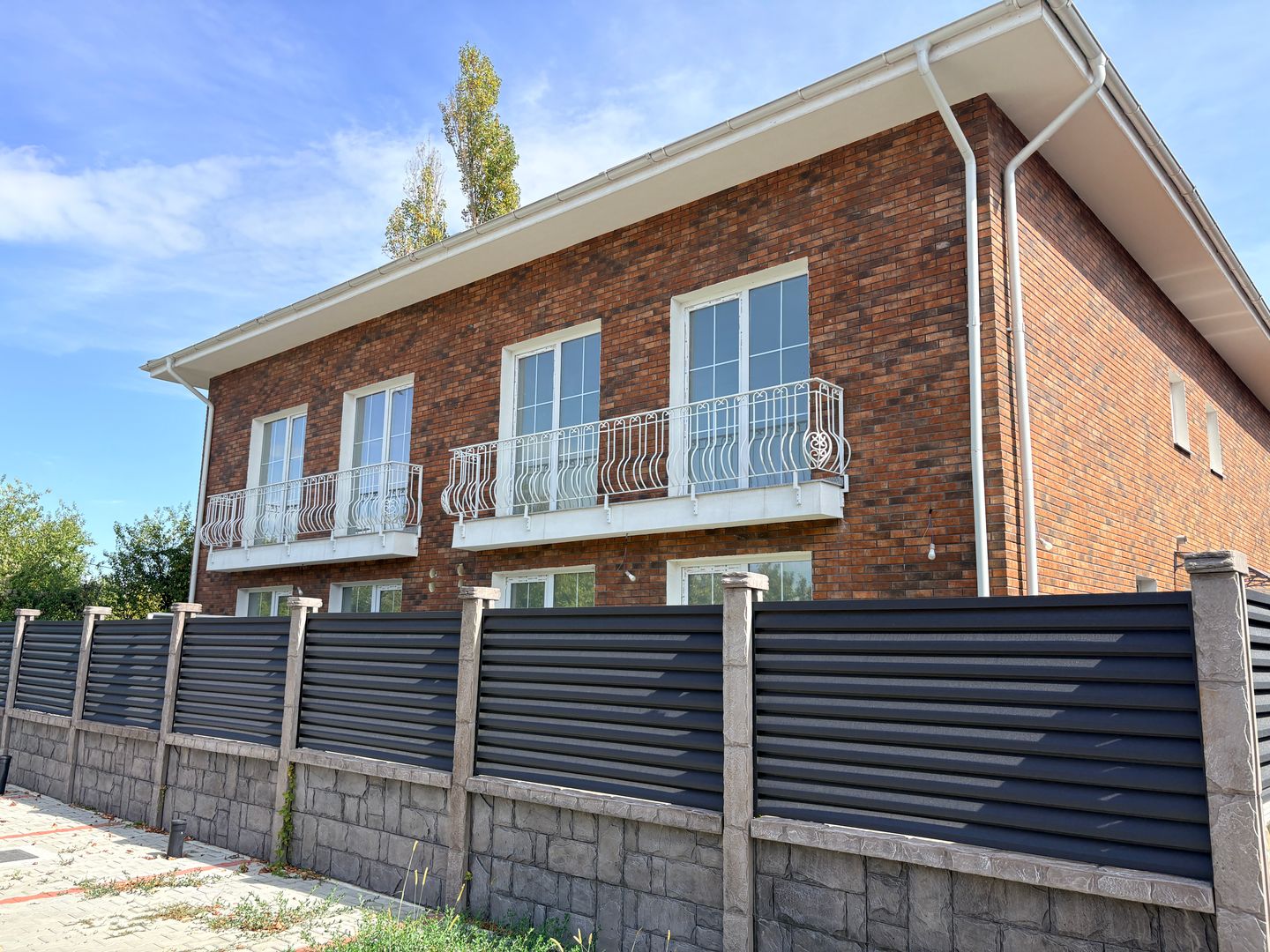 Casă / Townhouse complex nou, de vanzare  în zona Odai - Poză 3