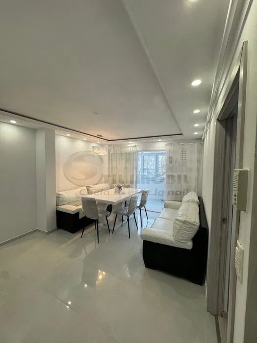 Apartament 4 Camere Nicolina - 650 euro - Poză 2