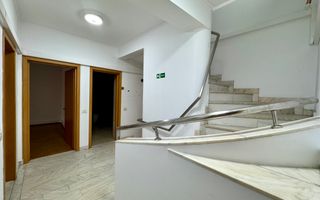 Vila cu 13 camere *460mpu* + garaj // Dorobanți - Poză 17