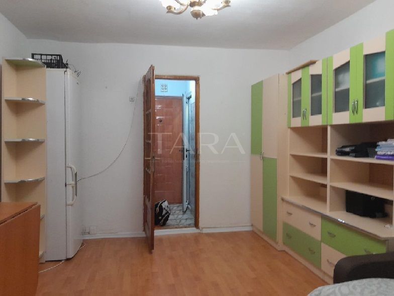 !!OCAZIE!! INCHIRIEM APARTAMENT - Poză 3
