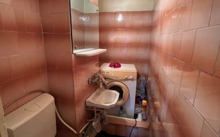 Apartament 4 camere decomandate 4 balcoane etaj 1 Str. Bâlea/Sibiu - Poză 8