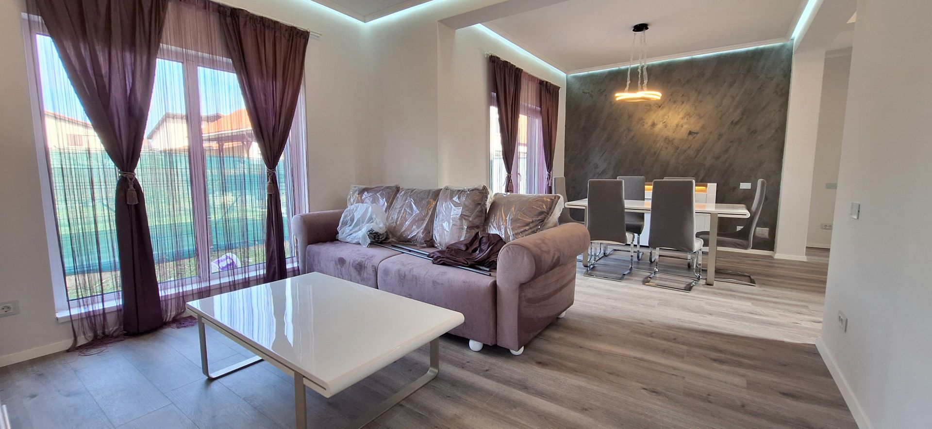 Duplex superb despartit prin garaj - Poză 2