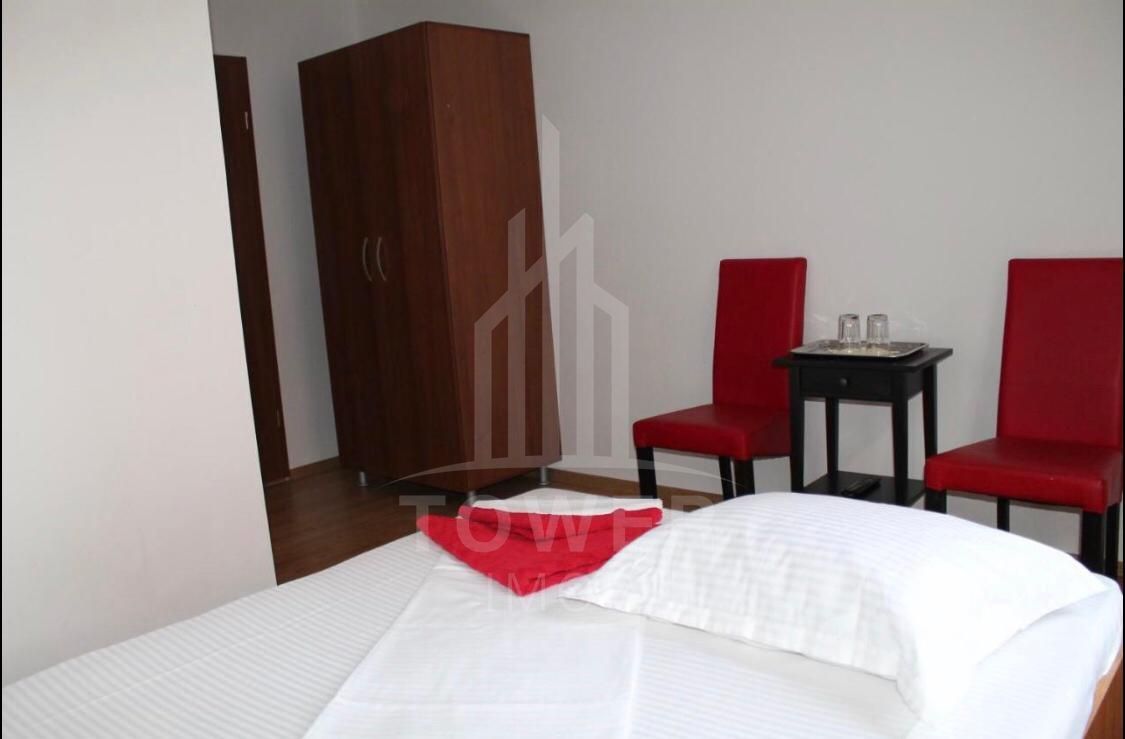 Casa single P+ E , in cartierul Strand - pretabila pentru pensiune sau locuinta - Poză 4