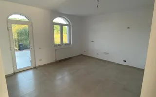 Casă 5 camere, 2 niveluri, intrări și utilități separate – Șag - Poză 14