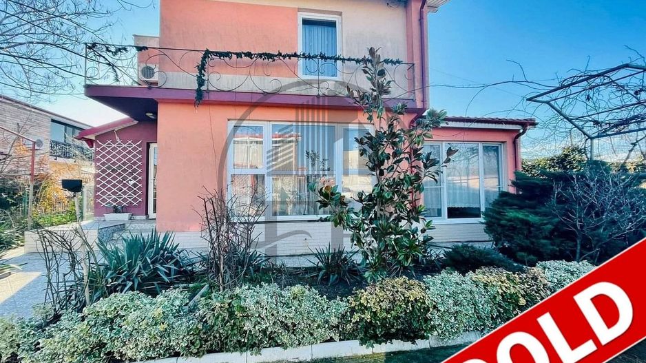 Casă / Vilă cu 4 camere de închiriat în Cumpana - Poză 1