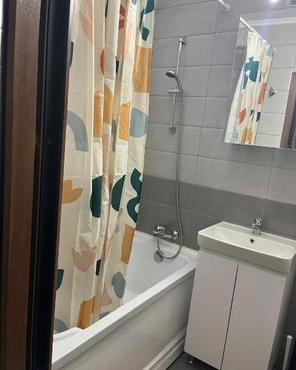 Apartament decomandat de 2 camere in zona Romancierilor - Poză 9