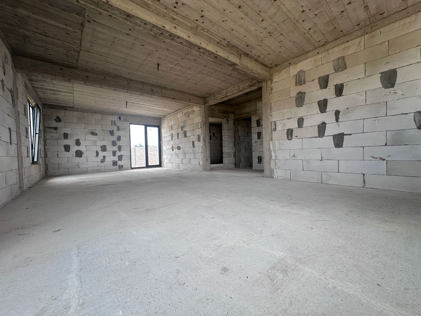 Vanzare casă nouă, modernă în Dragomiresti, la 10 minute de Târgoviște - Poză 7