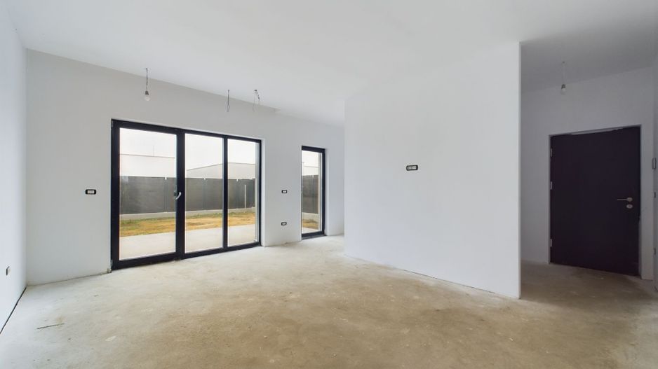 Duplex modern, pe parter, amplasat într-o zonă liniștită din Moșnița Nouă - Poză 2