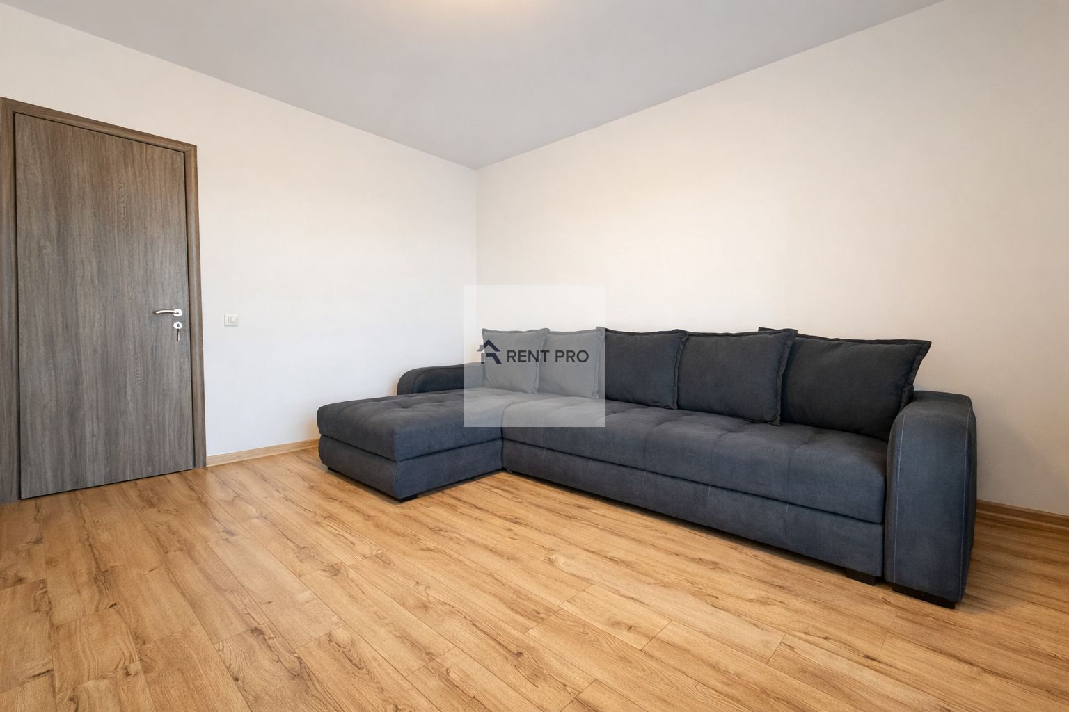 For Sale Garsoniera Exigent Plaza 21 Residence GranVia Mall Plaza - Poză 4