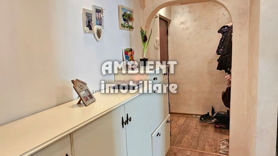 Apartament cu 2 camere, etaj 3, mobilat parțial, zona GARA; - Poză 4
