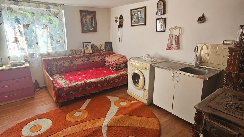 Inchiriere 2 case Draganu - cazare muncitori - Poză 2