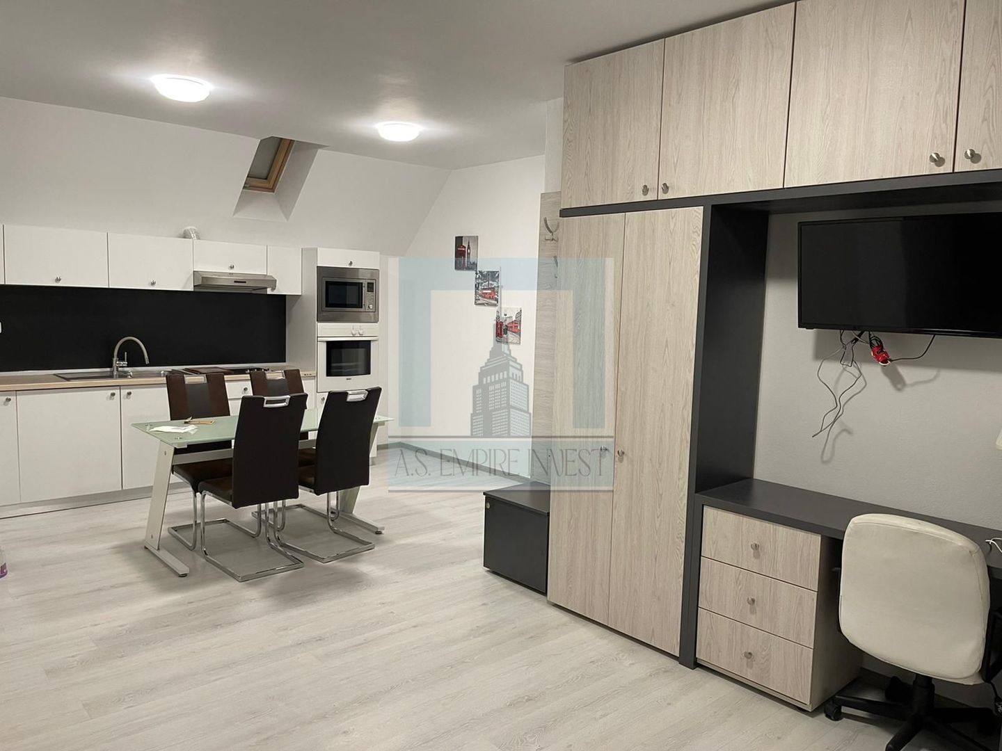 De inchiriat apartament 2 camere/ Centrul Istoric - Poză 2