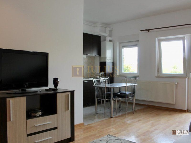 Aradului; parcare privata, include Ctr. A.F.P - Poză 7