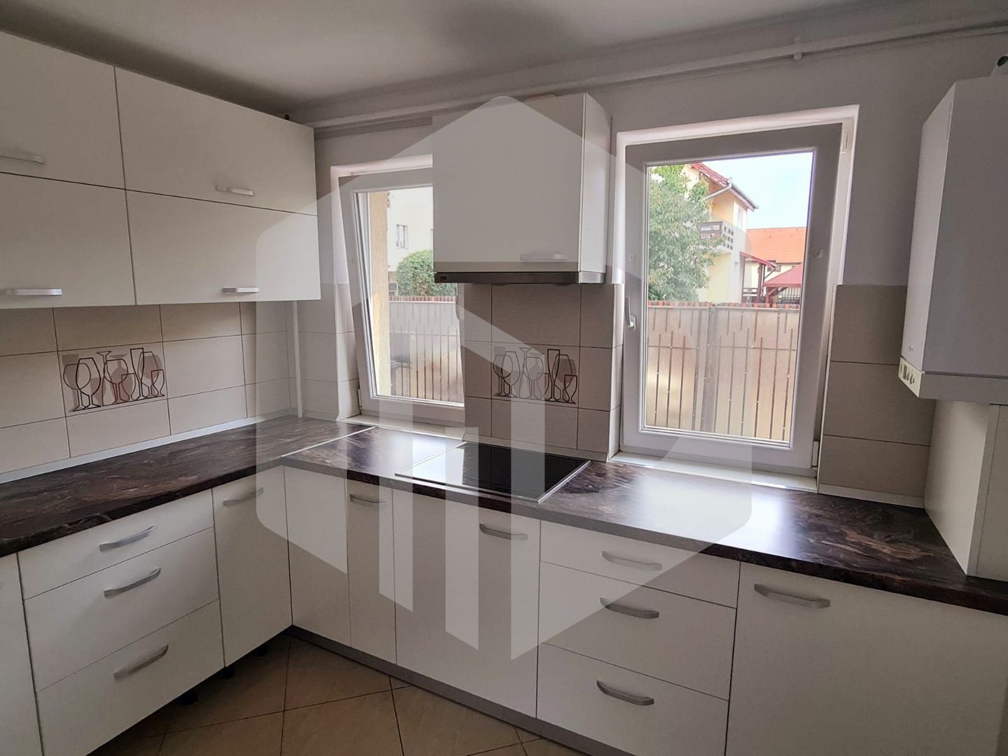 Casa de inchiriat in Selimbar- Str.Pictor Brana- birouri sau casa - Poză 14