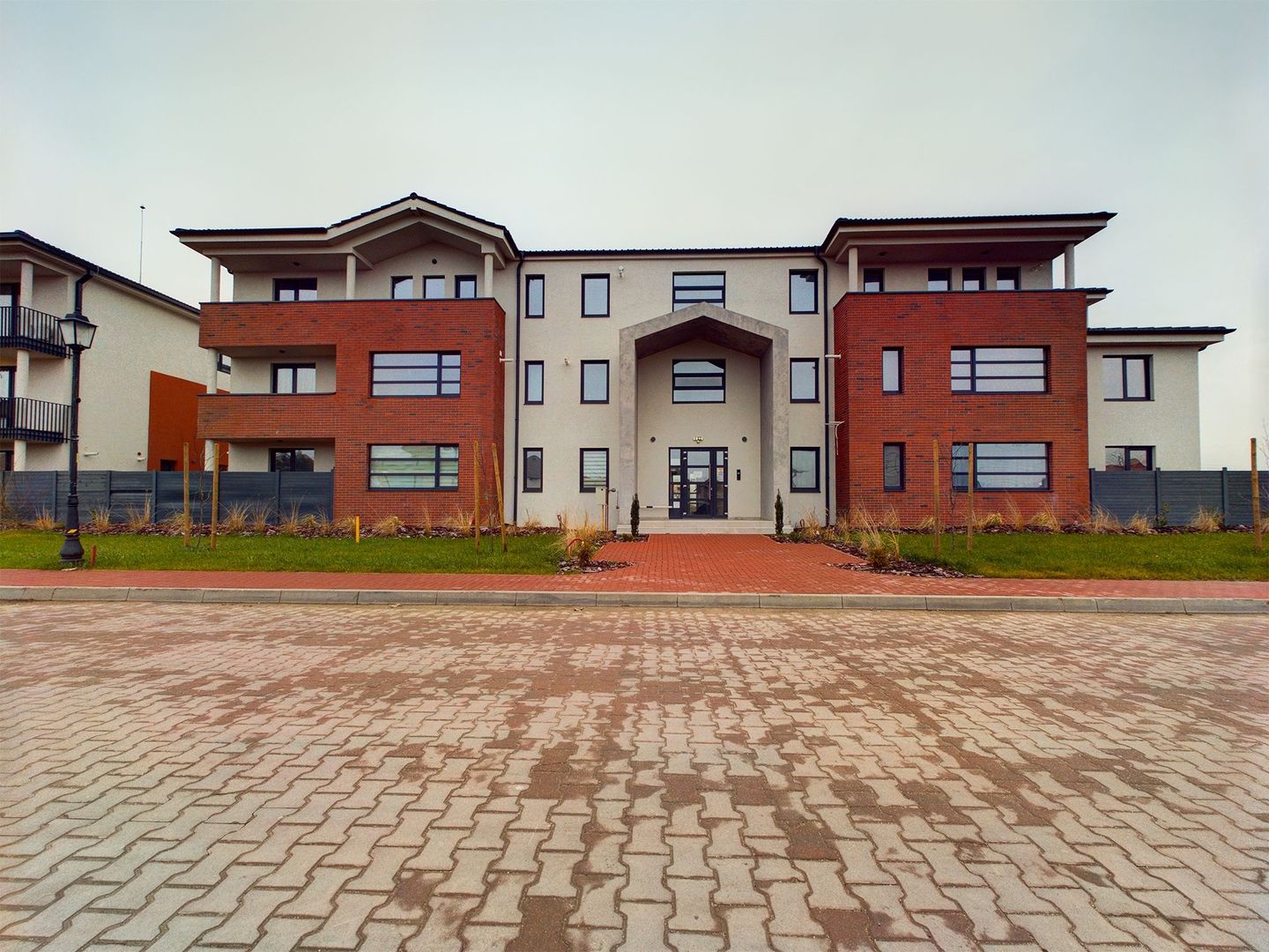 Apartament nou cu 2 camere în Westfield - Poză 2