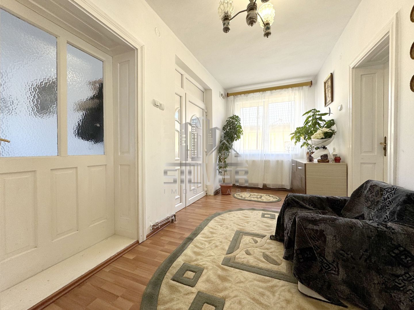 Casa pe 3 niveluri cu teren de 1900 mp in Com. Baisoara. - Poză 15