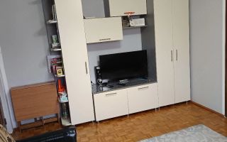 Apartament îngrijit 2 camere de vanzare, zona Cedonia - Poză 4