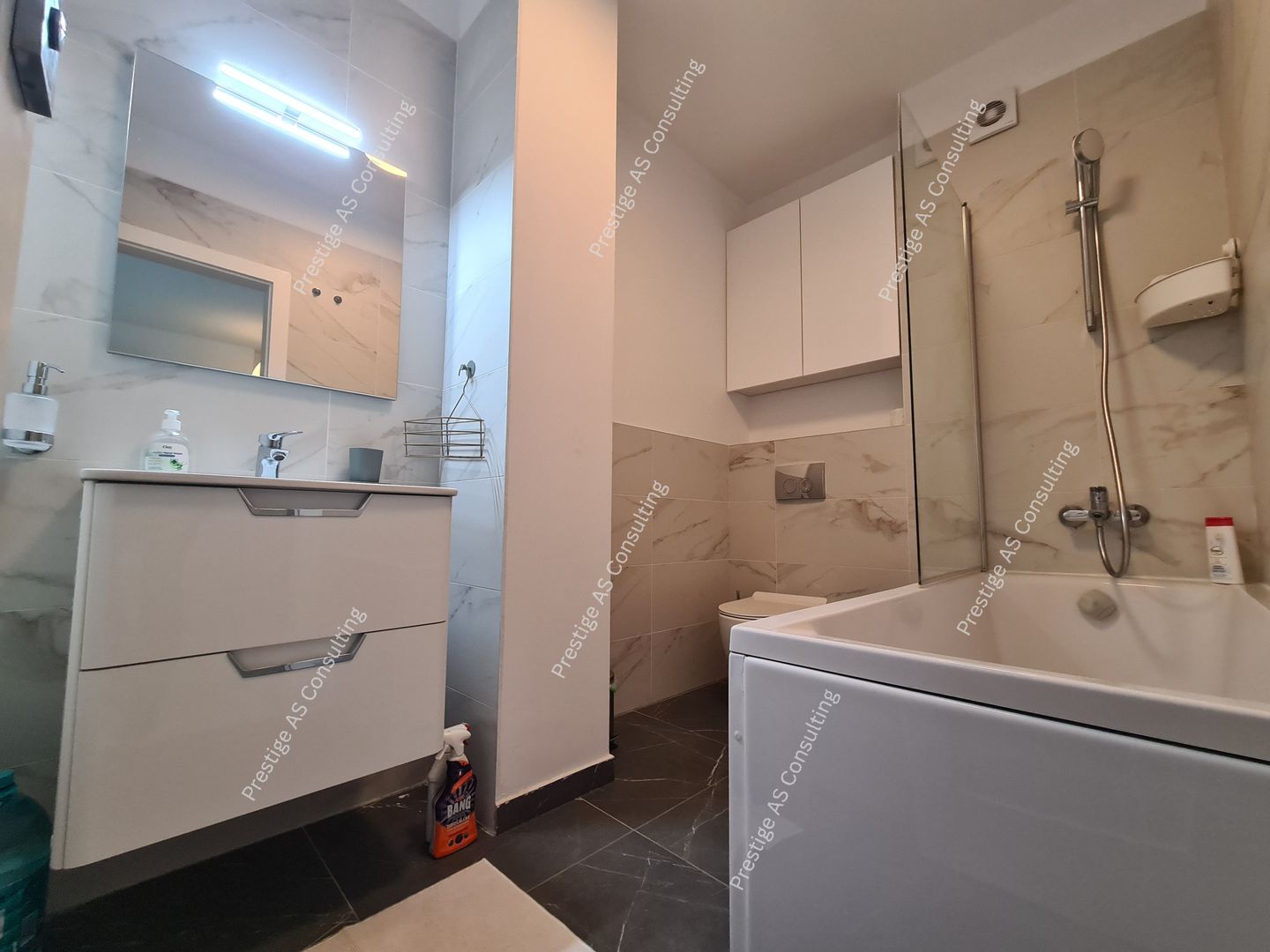 Apartament de lux cu 2 camere, etaj 2 cu parcare subterana - Torontalului - Poză 10