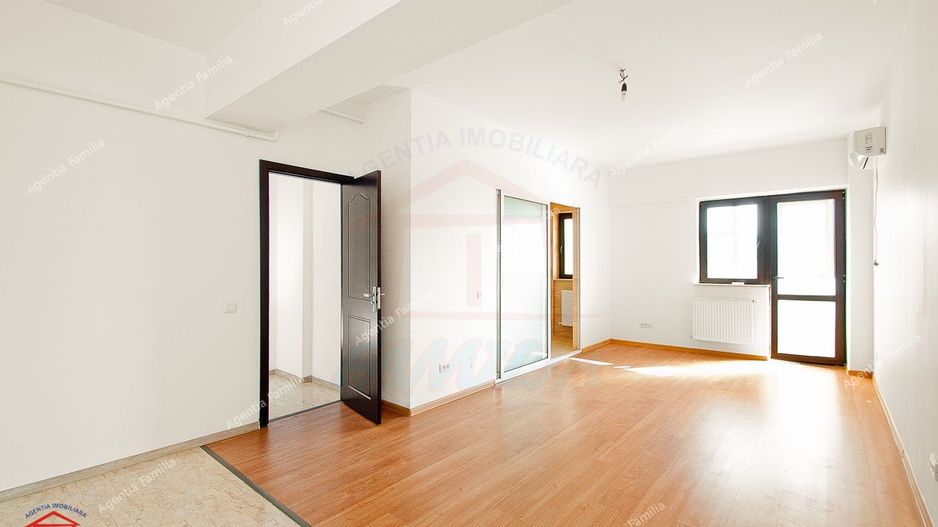 Apartament ultramodern, 2 camere, etaj 12, Italian Residence - Poză 1