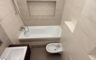 2 camere| loc de parcare cu bariera| apartament frumos| balcon deschis| - Poză 9