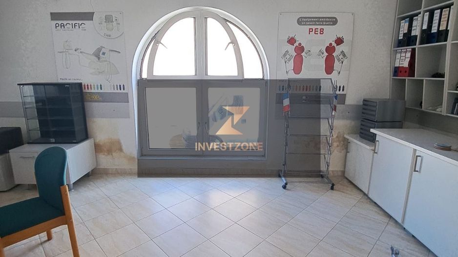 Proprietate 450 mp pe Calea Clujului cu teren de 787mp in Oradea - Poză 24