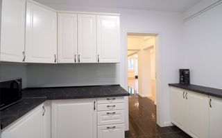 Spatios, cu terasa inchisa, vedere panoramica, bloc fara risc - Poză 21