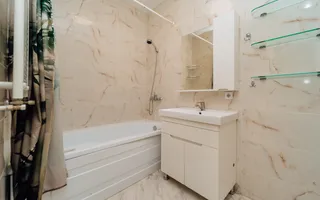 De vinzare Apartament 2 camere si balcon + living cu logie - Poză 16