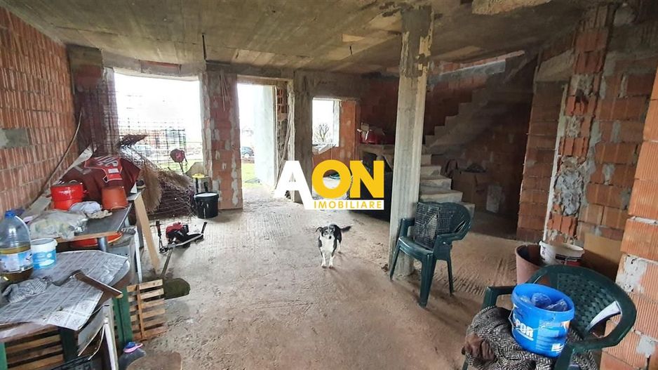 1/2 Duplex 5 camere S+P+M cu garaj 576 mp teren - Poză 2