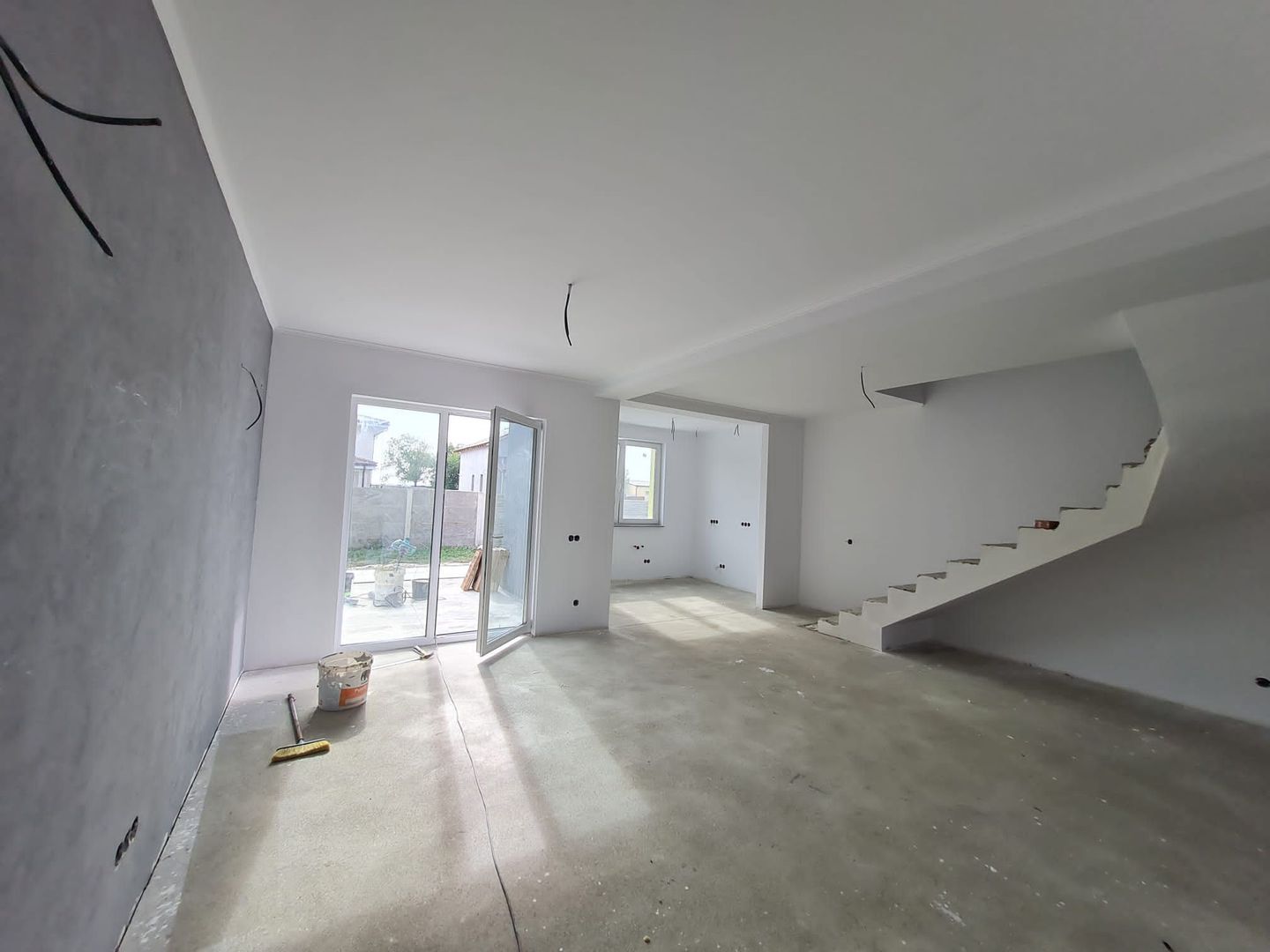 Duplex minimalist in Mosnita - Poză 1