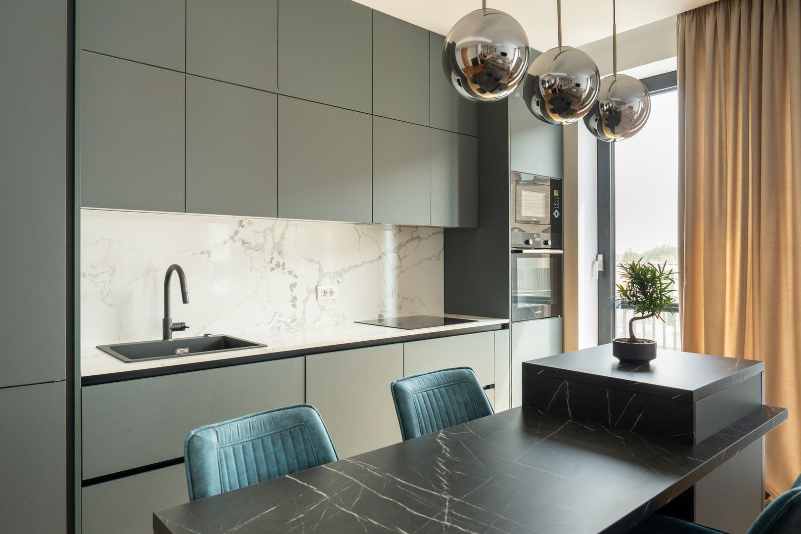 Apartament de 3 camere in Amber Forest - Poză 2