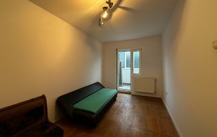 Garsonieră decomandată, etaj intermediar, Buziașului